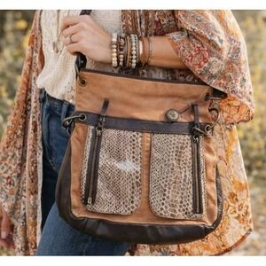 VTG The Sak Crossbody Shoulder Bag Leather/Snakeskin/Brass  Zip Close Bohemian